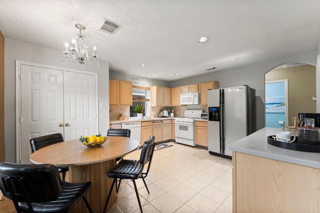 28210 Slatestone Ln, House other with 4 bedrooms, 3 bathrooms and 2 parking in Spring TX | Image 13
