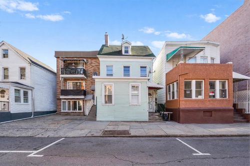 2-6118 Palisade Ave, West New York, NJ, 07093-5411 | Card Image