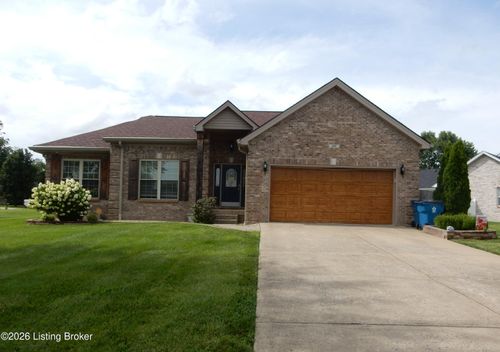 300 Jade Dr, Shepherdsville, KY, 40165-9166 | Card Image