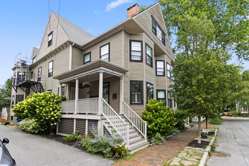 3b-9 Lewis Street, Portland, ME, 04102 | Card Image