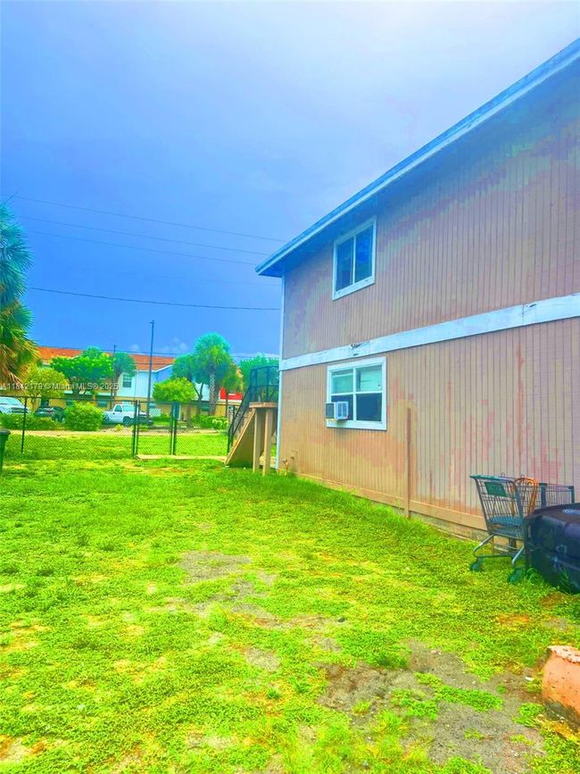 618 - 616 13 Th St, Home with 0 bedrooms, 0 bathrooms and 4 parking in West Palm Beach FL | Image 20