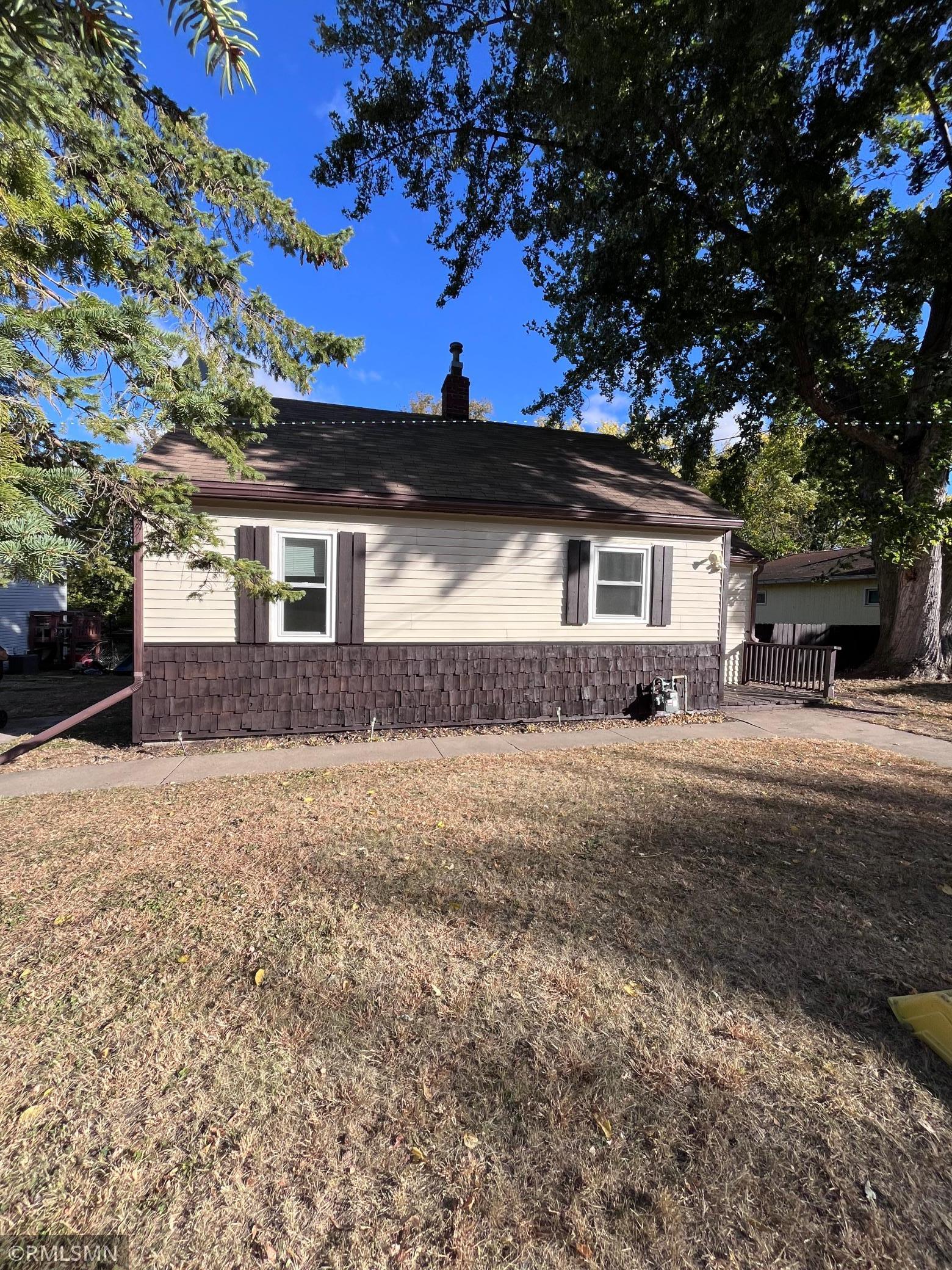 Court St, Belle Plaine, MN 56011