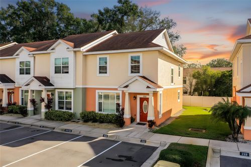 253 Alexander Woods Dr, PLANT CITY, FL, 33563-7117 | Card Image