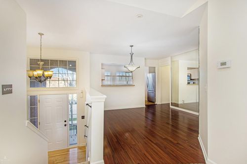 16832 Kensington Dr, Macomb, MI, 48044-4092 | Card Image