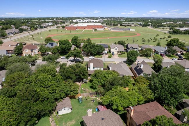 The home is around the corner from sports parks. | Image 35