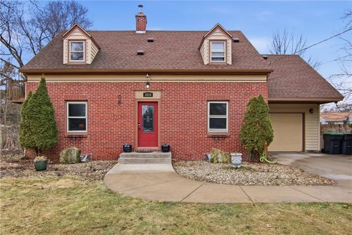 3210 Midway St, Eau Claire, WI, 54703-1165 | Card Image