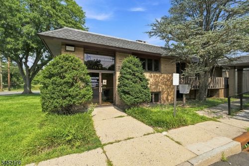 636 Easton Ave, Somerset, NJ, 08873-1975 | Card Image