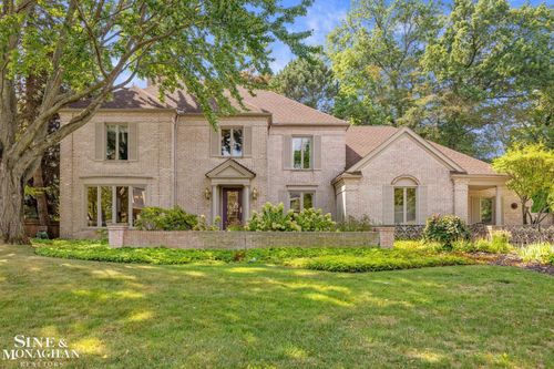 17 Belle Meade St, Grosse Pointe Shores, MI, 48236-1552 | Card Image