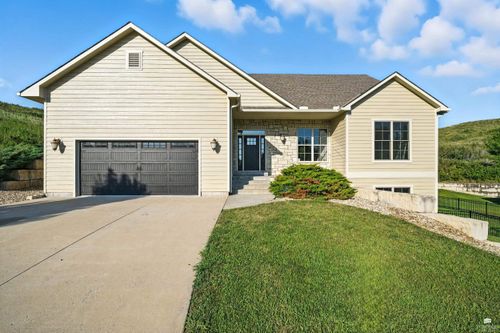 2932 Tobacco Rd, Manhattan, KS, 66503-8839 | Card Image