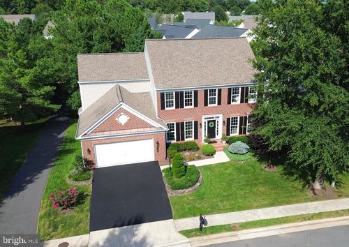 8164 American Holly Rd, LORTON, VA, 22079-5614 | Card Image