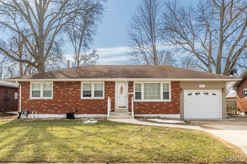 2570 Boyle Ave, Granite City, IL, 62040-2911 | Card Image