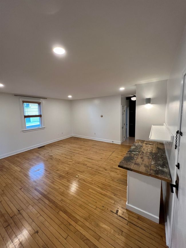 APT-1 - 185 Madison St, Condo with 1 bedrooms, 1 bathrooms and null parking in Portsmouth NH | Image 6
