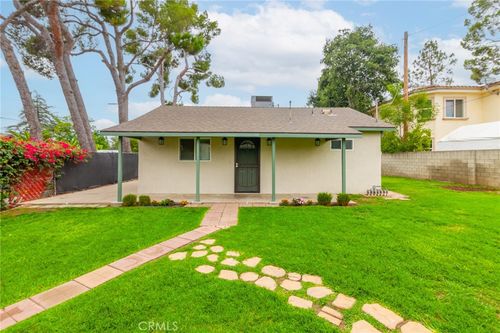 15121 Los Olivos St, San Fernando, CA, 91345-1537 | Card Image