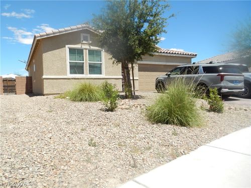 536 Desert Senna Ave, North Las Vegas, NV, 89030-4717 | Card Image