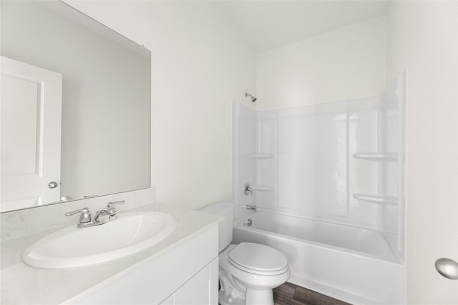 10. 102 Connecticut - 2ND Bath | Image 11