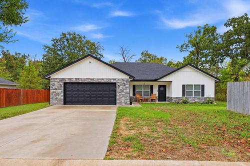13651 Pella Ln, Neosho, MO, 64850-8968 | Card Image