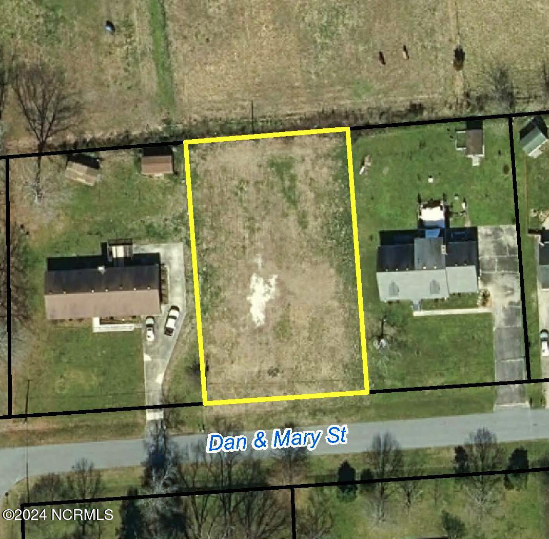 2602 Dan & Mary Street, For Sale in Elizabeth City Zoocasa