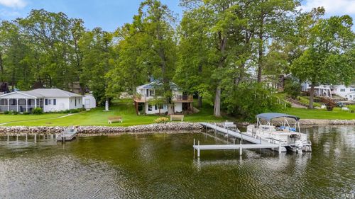 9055 E 480 S, Wolcottville, IN, 46795-9735 | Card Image