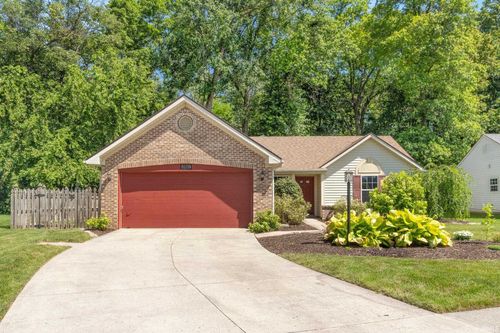 8109 Maple Valley Dr, Fort Wayne, IN, 46835-4758 | Card Image
