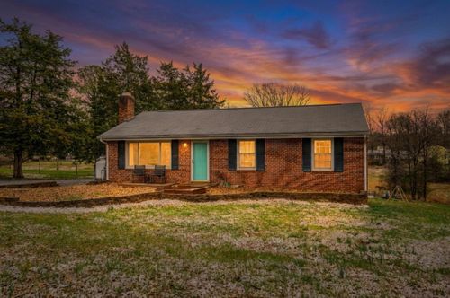 3007 Sleepy Ridge Dr, Bedford, VA, 24523-3903 | Card Image