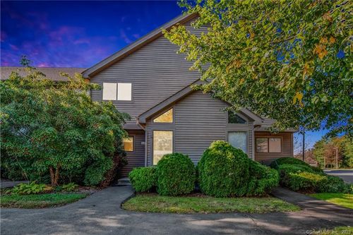 5-2 Canterbury Ln, Clinton, CT, 06413-2128 | Card Image