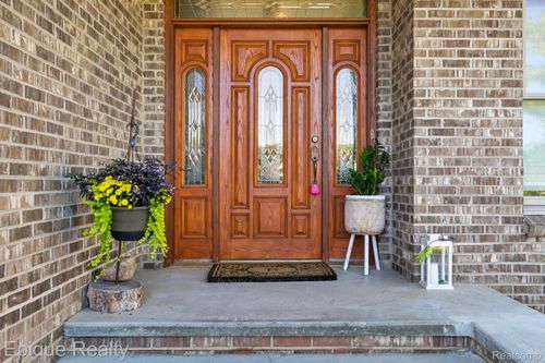 644 Hillside Dr, Corunna, MI, 48817-2206 | Card Image