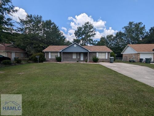 1413 Desert Storm Dr, Hinesville, GA, 31313-9179 | Card Image