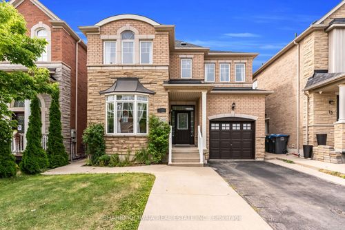 11 Maddybeth Cres, Brampton, ON, L6Y5R7 | Card Image