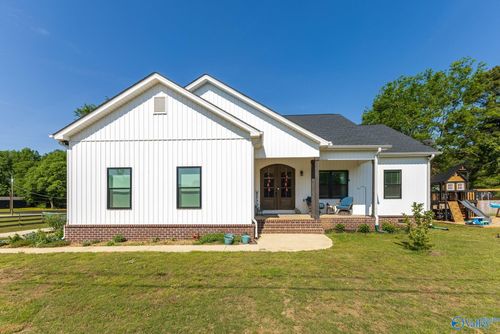 11849 Gary Redus Dr, Tanner, AL, 35671-4118 | Card Image