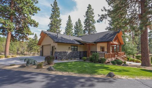 1073 Timber Ridge Loop, Klamath Falls, OR, 97601-8719 | Card Image