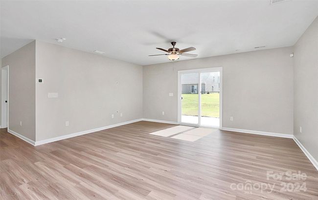 Family Room | Image 12