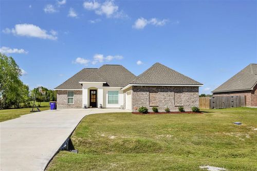 18966 Kayla Street, Iowa, LA, 70647 | Card Image