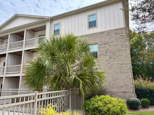 unit-201-123 Covil Avenue, Wilmington, NC, 28403 | Card Image