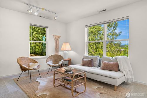 208-808 20th St, Bellingham, WA, 98225-6783 | Card Image