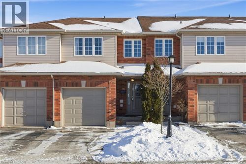 11-174 Highbury Dr, Stoney Creek, ON, L8J3T8 | Card Image