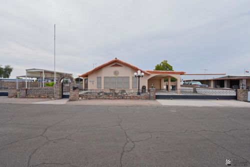 11746 S Dorothy Dr, Yuma, AZ, 85367-5861 | Card Image