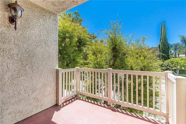 UNIT-209 - 14315 Riverside Dr, Condo with 2 bedrooms, 2 bathrooms and 3 parking in Sherman Oaks CA | Image 4