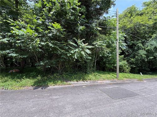 907 Adams St, Danville, VA, 24540-3631 | Card Image