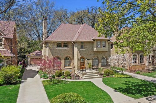 4765 N Woodburn Street, Whitefish Bay, WI, 53211 | Card Image