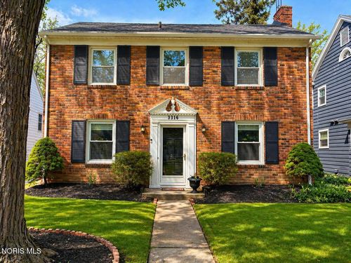 3316 Grimsby Pl, Ottawa Hills, OH, 43606-2444 | Card Image