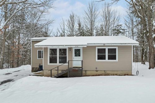 25 Cofran Ave, Northfield, NH, 03276-1605 | Card Image