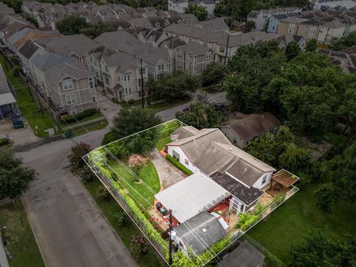 2609 Bevis St, Houston, TX, 77008-1753 | Card Image