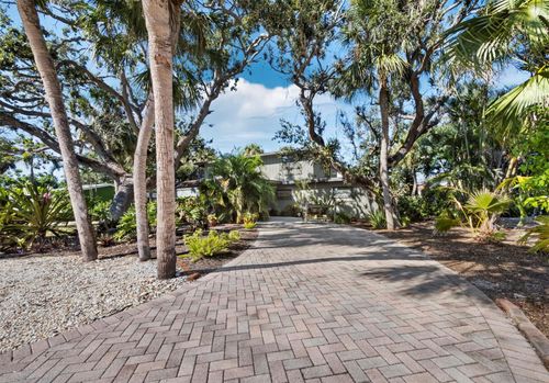5451 Shadow Lawn Drive, SARASOTA, FL, 34242 | Card Image