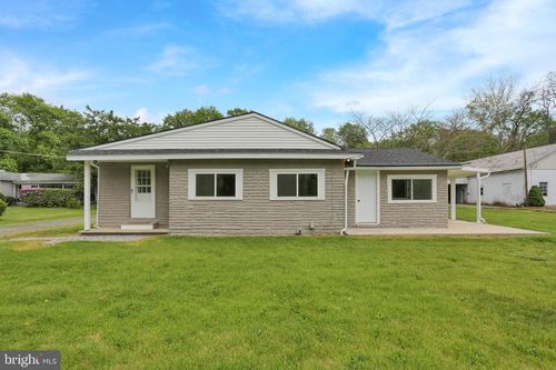 493 Mohrsville Rd, SHOEMAKERSVILLE, PA, 19555-9710 | Card Image