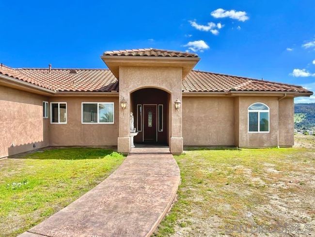 9189 Vista Entrada, House other with 4 bedrooms, 4 bathrooms and 12 parking in Lakeside CA | Image 10