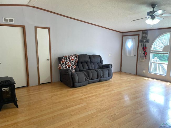 201 Brahman Rd, House other with 4 bedrooms, 3 bathrooms and null parking in Big Sandy TX | Image 4