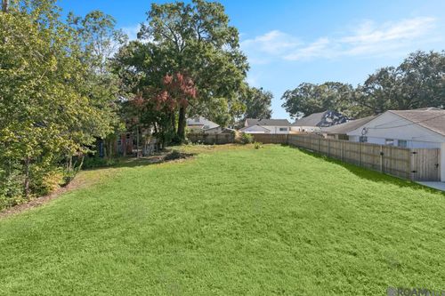 367 Carolyn Dr, Harahan, LA, 70123-3903 | Card Image