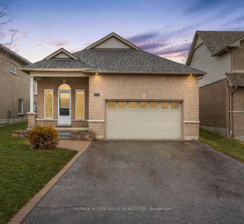 16 Aylesworth Ave, Courtice, ON, L1E3H2 | Card Image