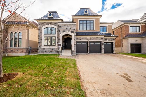 19 Little Celeste Crt, Maple, ON, L6A4Z7 | Card Image