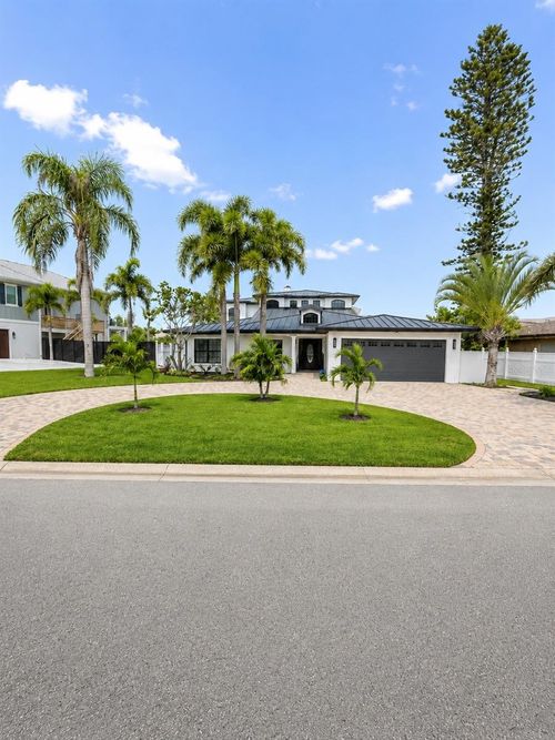 452 Bath Club Blvd N, NORTH REDINGTON BEACH, FL, 33708-1530 | Card Image